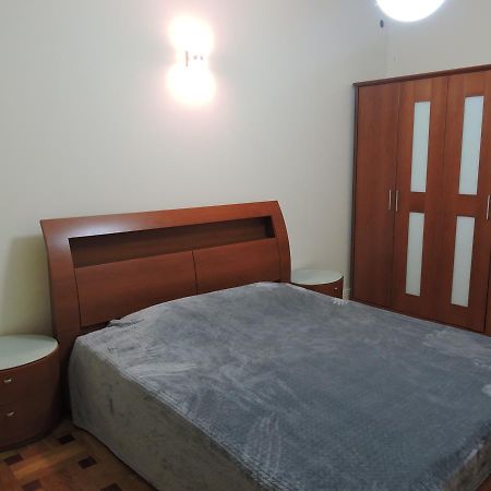 דירות טביליסי 1 Shota Rustaveli Avenue מראה חיצוני תמונה