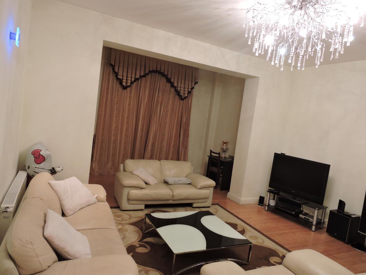 דירות טביליסי 1 Shota Rustaveli Avenue מראה חיצוני תמונה
